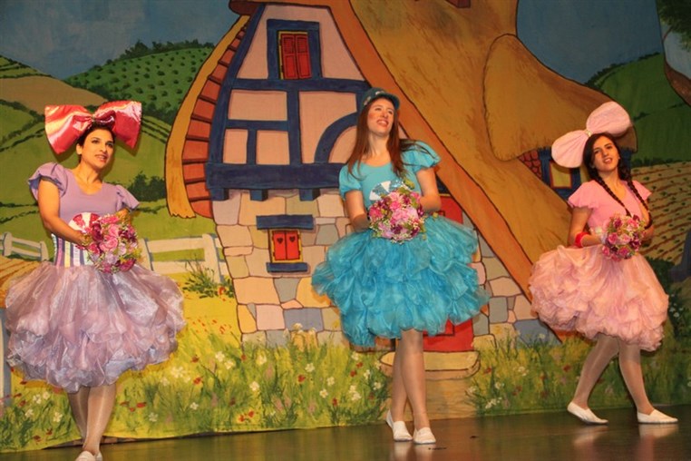 Les Aventures De Peter Cottontail